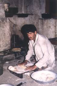 Chapati-Herstellung (Pakistan)